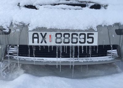 icicles-on-car_w